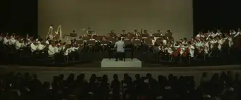 The Castle of Sand (1974) - Film Still 9