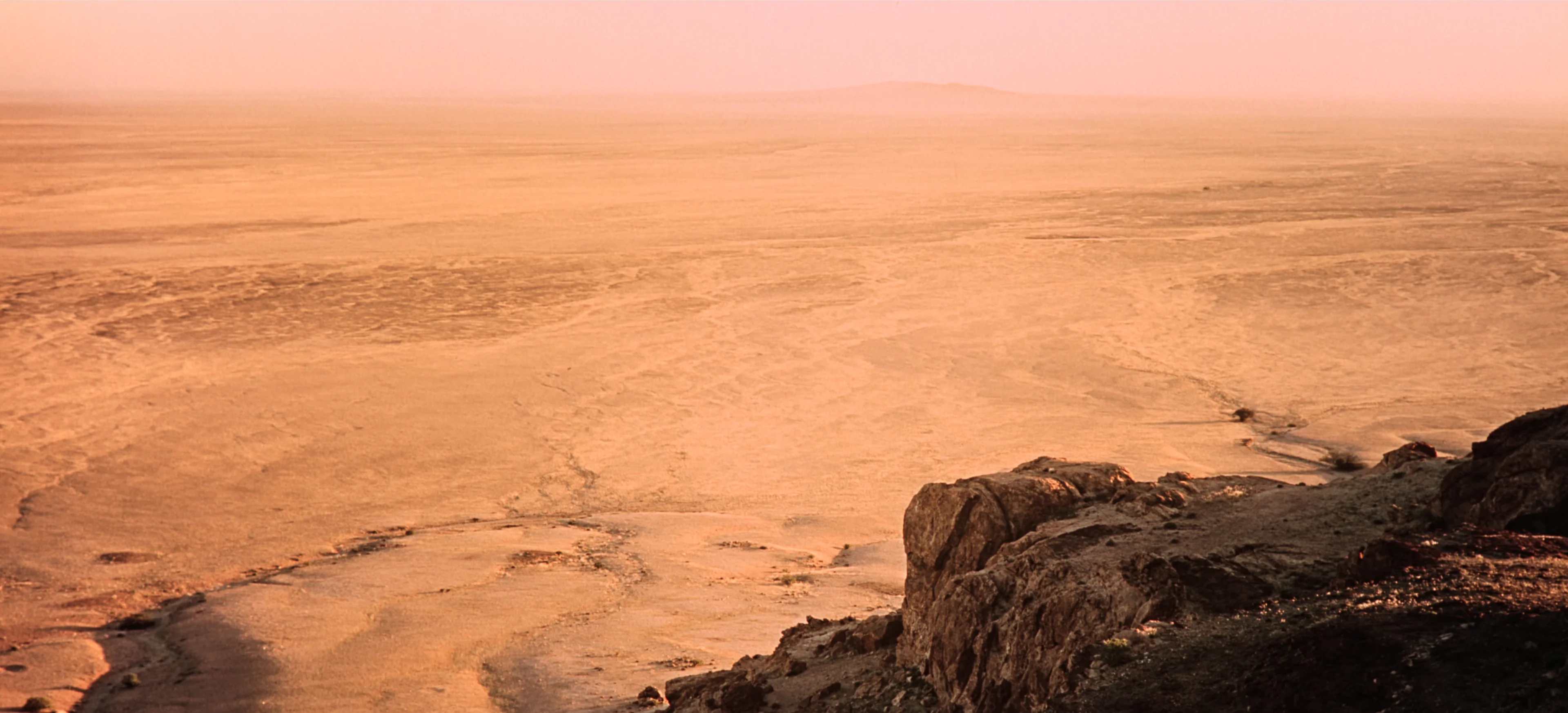 2001: A Space Odyssey (1968) - Film Still 1
